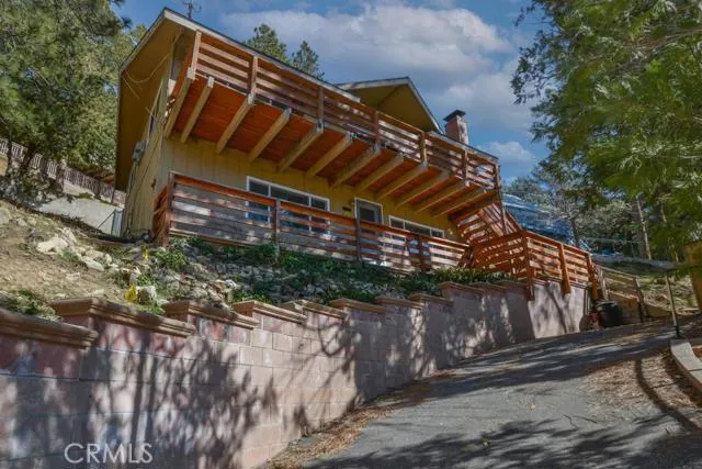 1031 Berne Drive, Crestline, California 92325