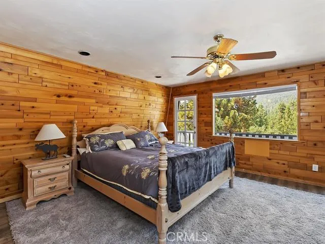 39325 Lodge Road, Fawnskin, California 92333