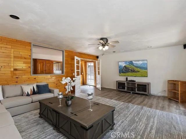 39325 Lodge Road, Fawnskin, California 92333