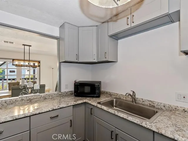 39325 Lodge Road, Fawnskin, California 92333