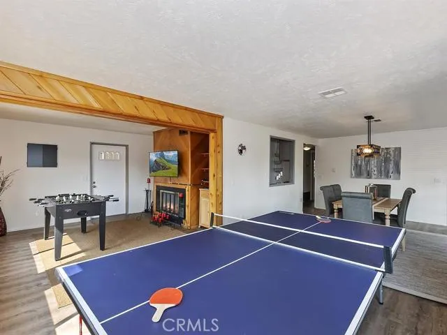 39325 Lodge Road, Fawnskin, California 92333