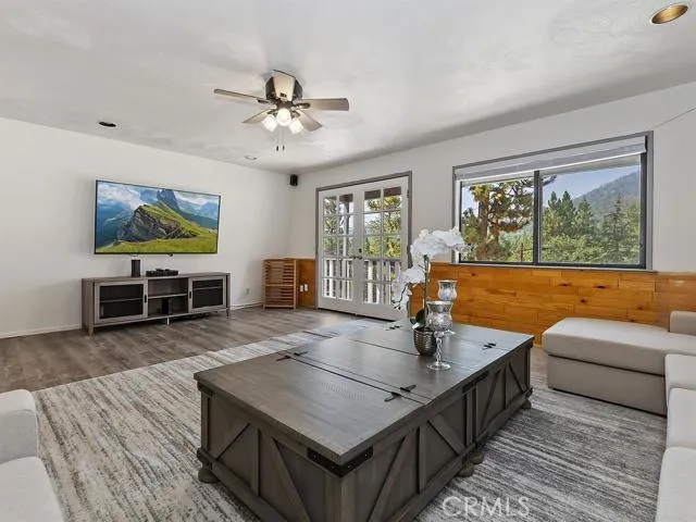 39325 Lodge Road, Fawnskin, California 92333