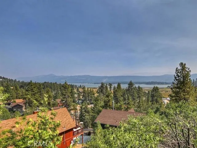 39325 Lodge Road, Fawnskin, California 92333