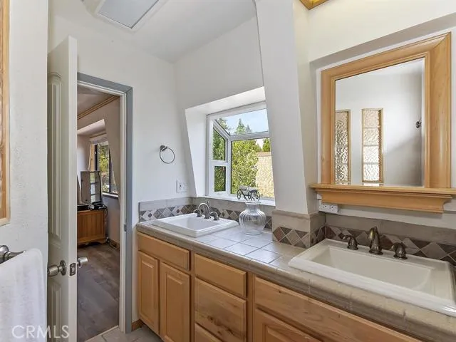 39325 Lodge Road, Fawnskin, California 92333