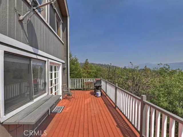 39325 Lodge Road, Fawnskin, California 92333