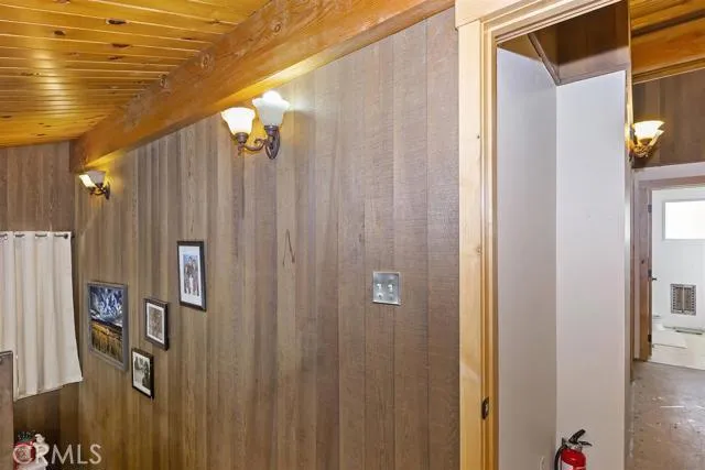 33597 Green Valley Lake Road, Green Valley Lake, California 92341