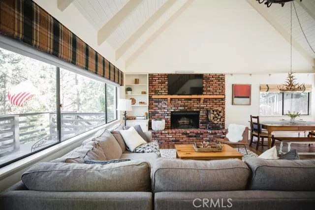 304 Flower Drive, Lake Arrowhead, California 92352