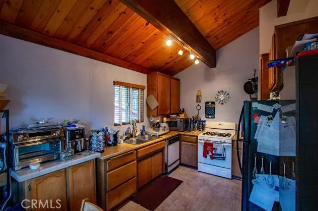 2453 Elko Dr/ Drive, Running Springs, California 92382