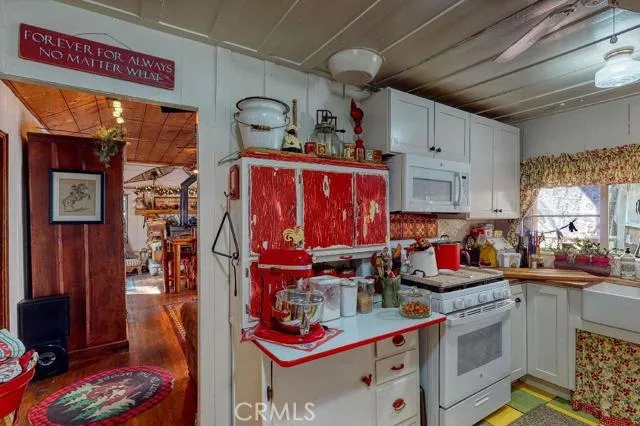 780 Burnt Mill Road, Lake Arrowhead, California 92352