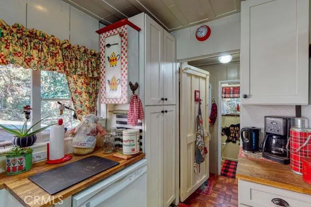 780 Burnt Mill Road, Lake Arrowhead, California 92352