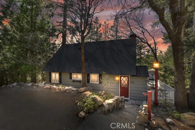 305 Castle Gate Road, Lake Arrowhead, California 92352