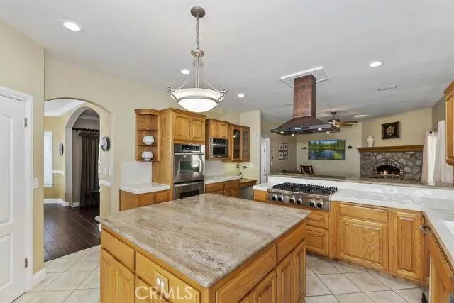 27160 Ironwood Lane, Lake Arrowhead, California 92352