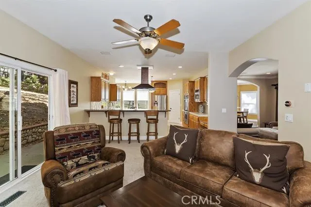 27160 Ironwood Lane, Lake Arrowhead, California 92352