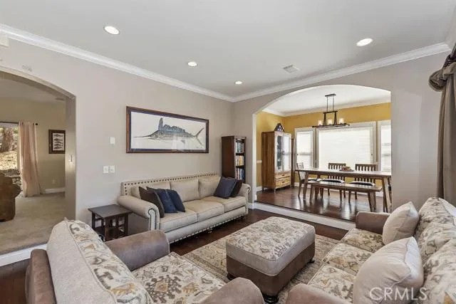 27160 Ironwood Lane, Lake Arrowhead, California 92352