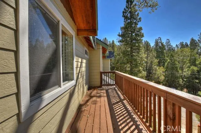 27160 Ironwood Lane, Lake Arrowhead, California 92352
