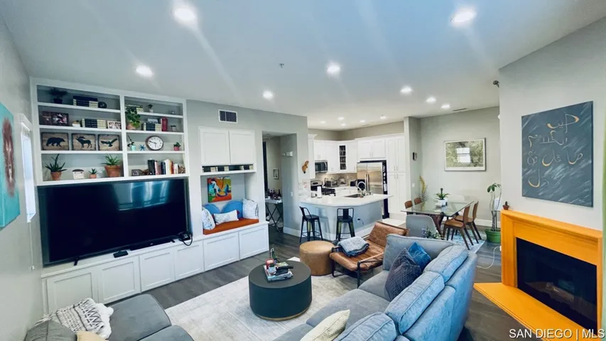 3401 S Main St A, Santa Ana, California 92707
