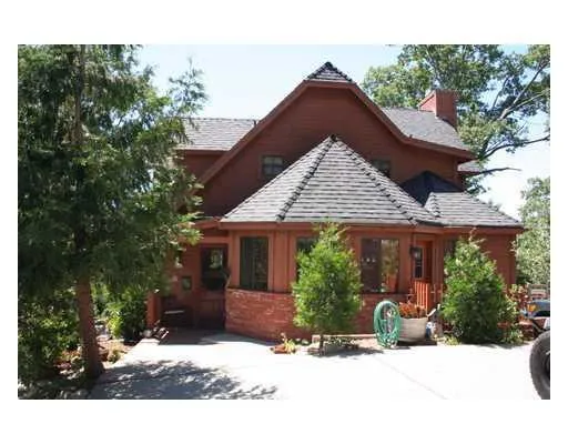 809 Crown Way, Lake Arrowhead, California 92352