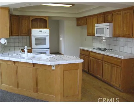 26266 Sky Ridge, Lake Arrowhead, California 92352