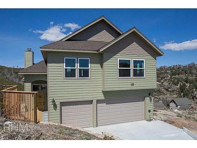 26850 Inyo Court, Lake Arrowhead, California 92352