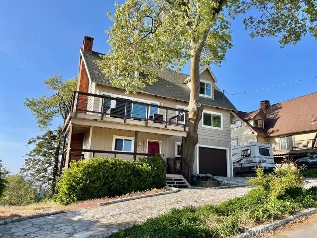28950 Mammoth Drive, Lake Arrowhead, California 92352