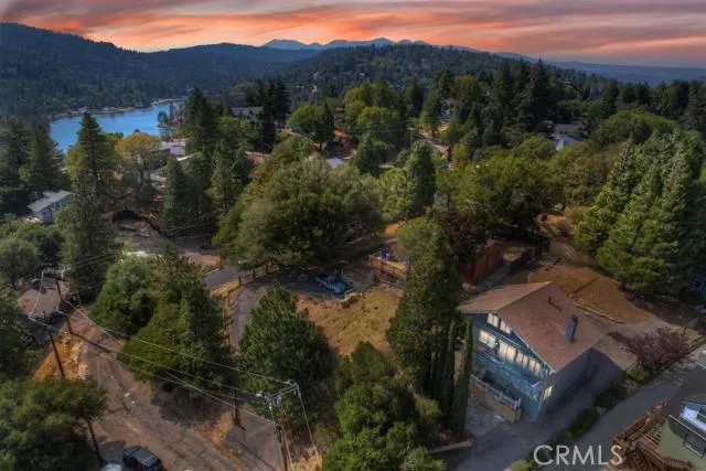 471 Delle Drive, Crestline, California 92325