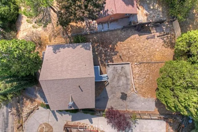 471 Delle Drive, Crestline, California 92325
