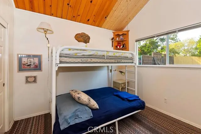 471 Delle Drive, Crestline, California 92325