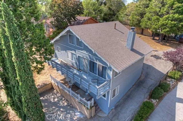 471 Delle Drive, Crestline, California 92325