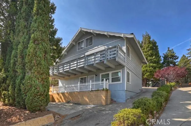 471 Delle Drive, Crestline, California 92325