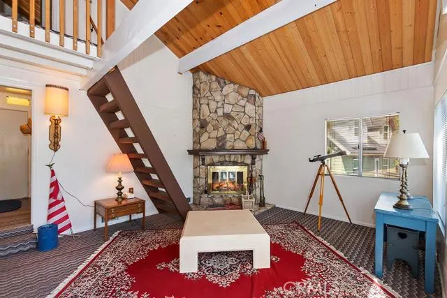 471 Delle Drive, Crestline, California 92325