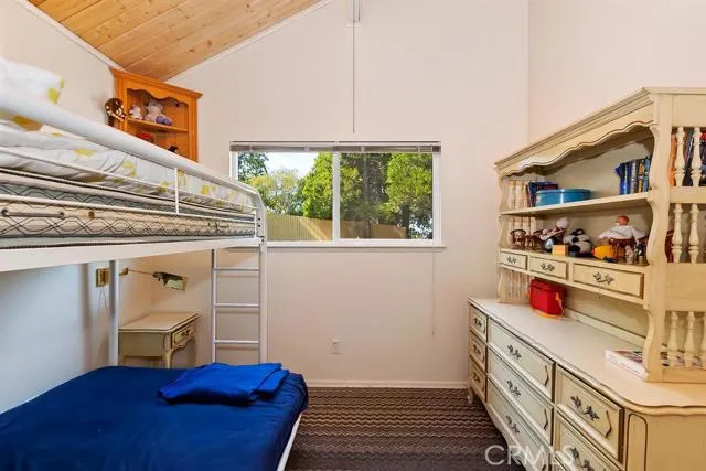 471 Delle Drive, Crestline, California 92325
