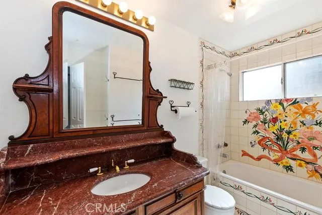 471 Delle Drive, Crestline, California 92325