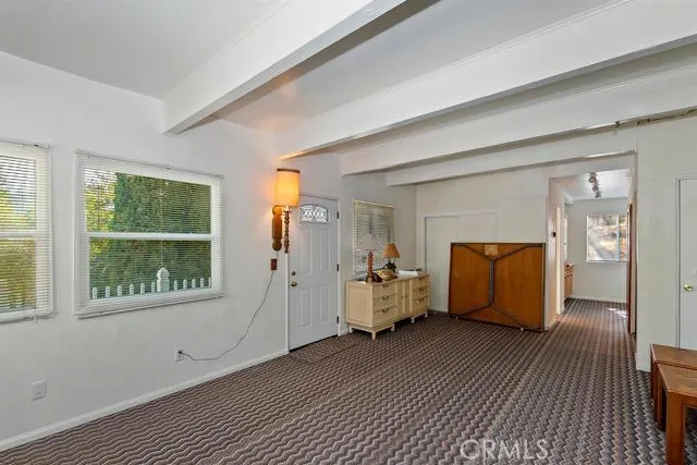 471 Delle Drive, Crestline, California 92325