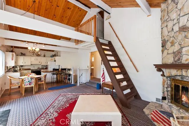 471 Delle Drive, Crestline, California 92325