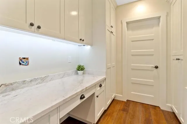 923 Lake Edge Way Way, Lake Arrowhead, California 92352