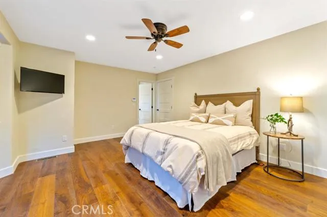 923 Lake Edge Way Way, Lake Arrowhead, California 92352