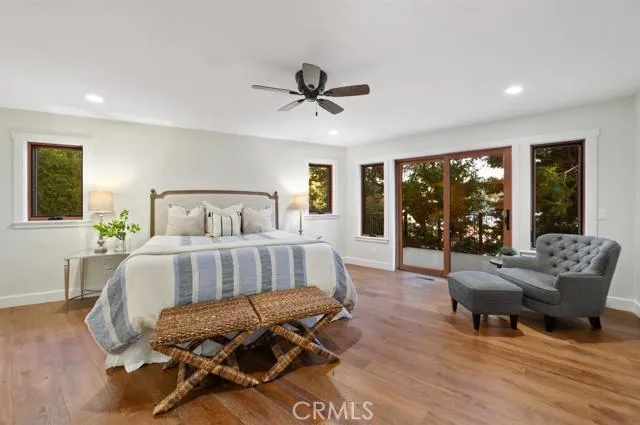 923 Lake Edge Way Way, Lake Arrowhead, California 92352