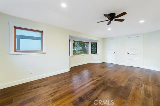 923 Lake Edge Way Way, Lake Arrowhead, California 92352