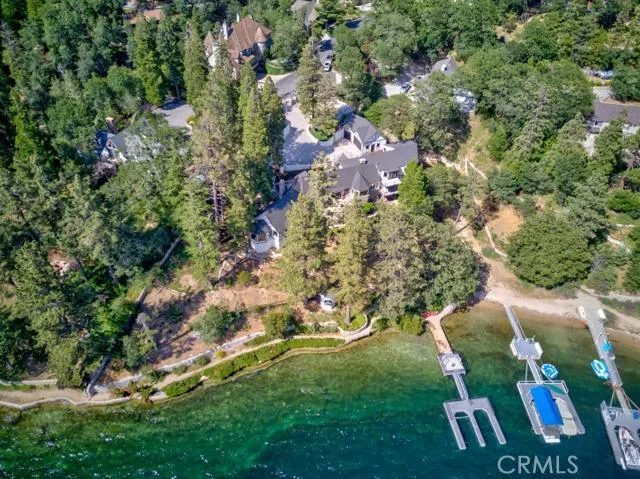 923 Lake Edge Way Way, Lake Arrowhead, California 92352