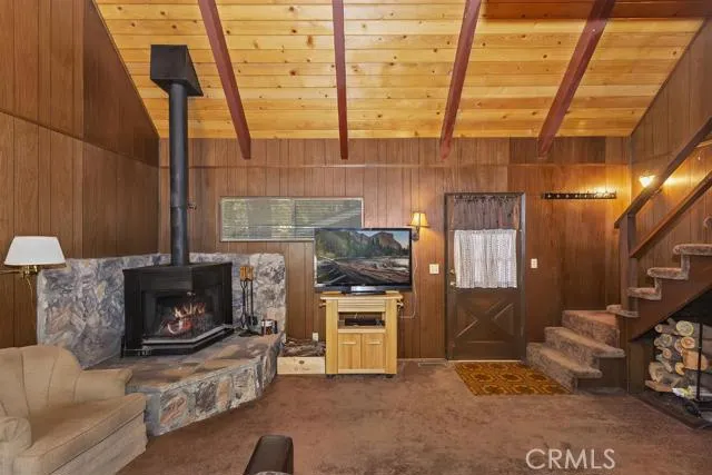 33435 Holcomb Creek Drive, Green Valley Lake, California 92341