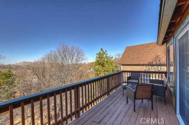 1414 Sequoia Drive, Lake Arrowhead, California 92352