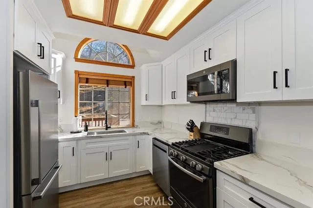 1414 Sequoia Drive, Lake Arrowhead, California 92352