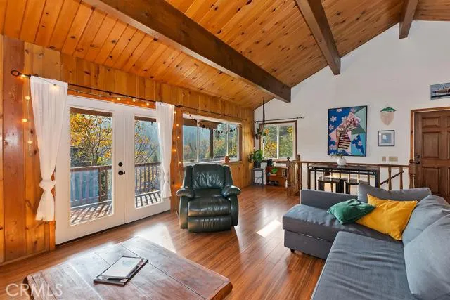 22318 Briarwood Lane, Crestline, California 92325
