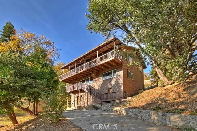 22318 Briarwood Lane, Crestline, California 92325