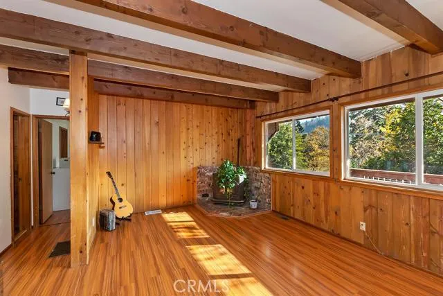 22318 Briarwood Lane, Crestline, California 92325
