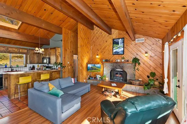 22318 Briarwood Lane, Crestline, California 92325