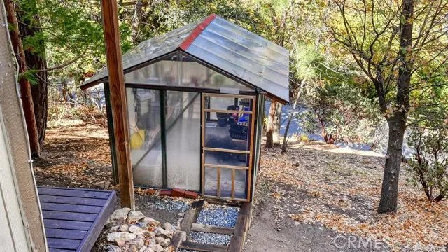 1447 Sequoia Drive, Lake Arrowhead, California 92352