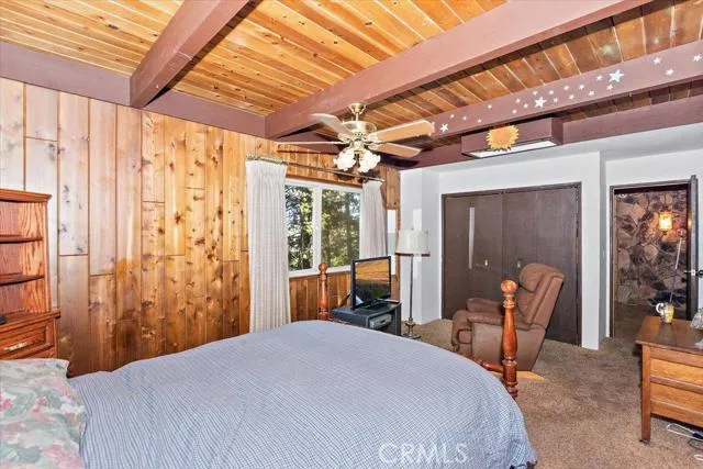 24543 S Albrun Drive, Crestline, California 92325