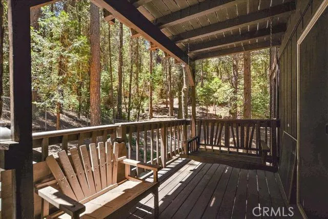 24543 S Albrun Drive, Crestline, California 92325