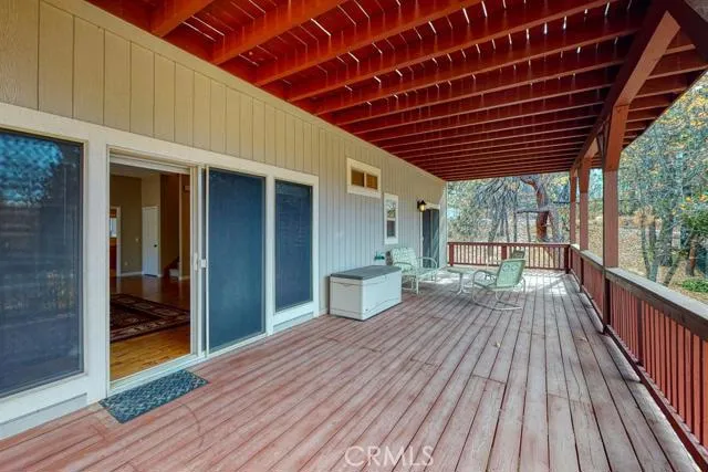 1216 Golden Rule Lane, Lake Arrowhead, California 92352